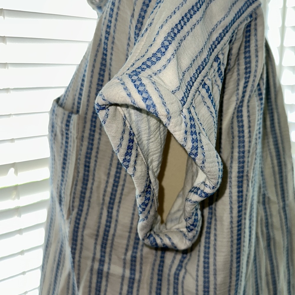 SOLD Faherty Ocean Catalina Stripe Ivory & Blue Short Sleeve Top EUC - Picture 7 of 16